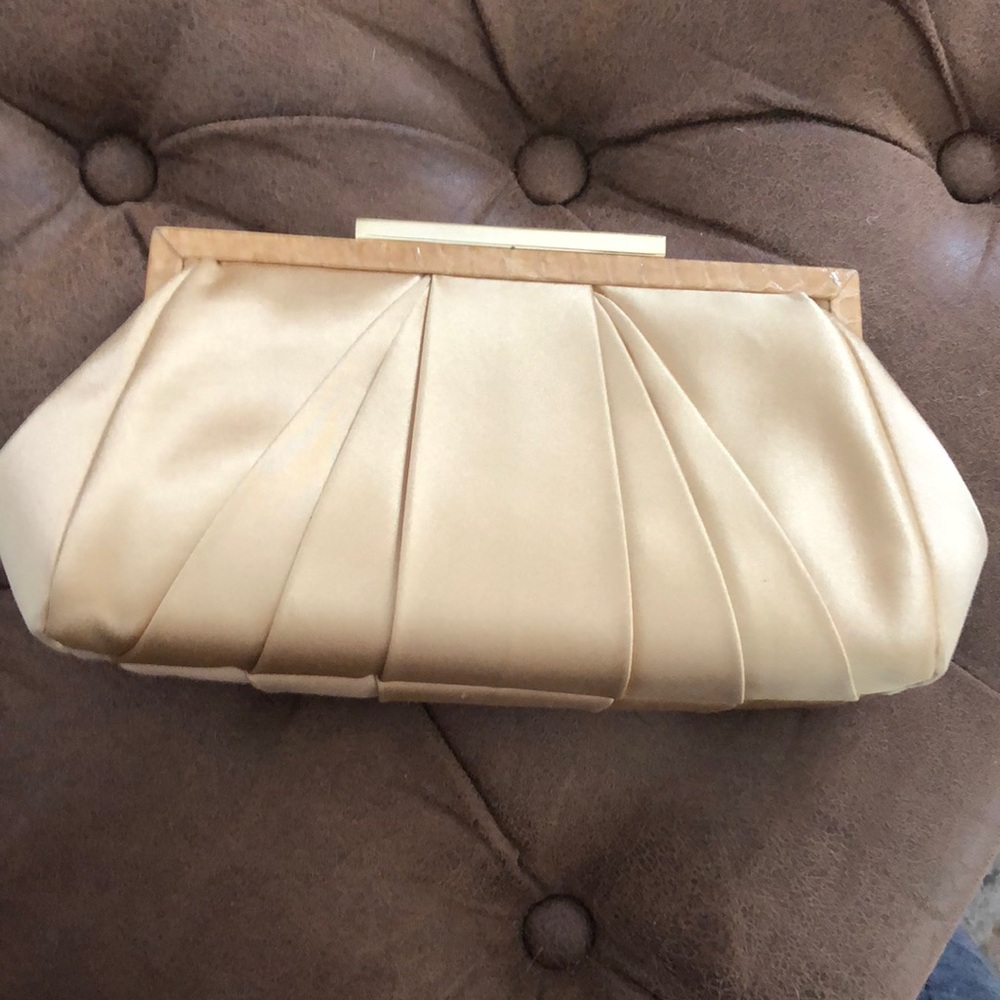 Badgley Mischka Juliette evening bag